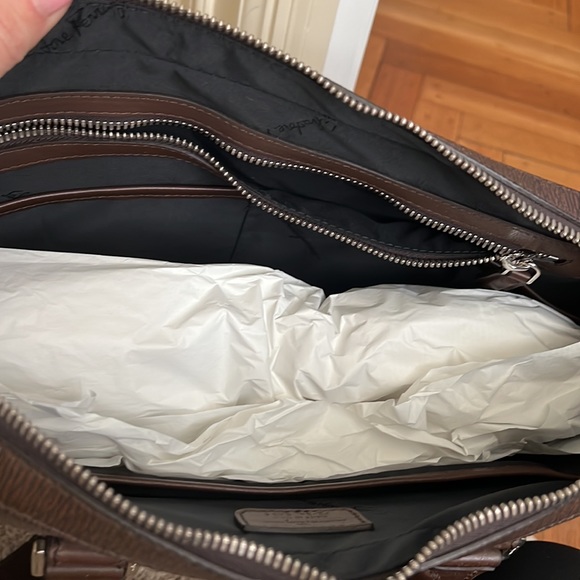 super stylish briefcase brand new with a strap. Color brown - Picture 5 of 6